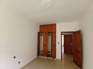 Location d'une villa à Hédzranawoé Balkan, 5 chambres, R+2, garage 5 voitures, avec ou sans meubles – à partir de 800 000 FCFA — photo 7