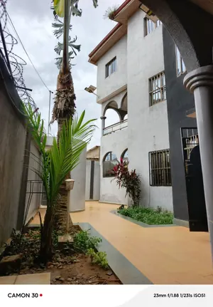 Villa duplex à louer au carrefour Cool Catché, Agoè Assiyéyé – à partir de 600 000 FCFA