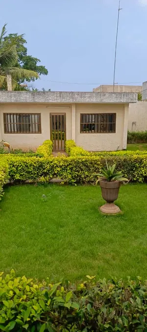 Villa 8 pièces sur 1 lot à vendre à Casablanca, à 50m du goudron – 175 000 000 FCFA — photo 7