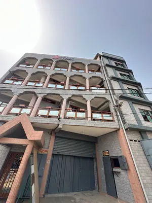 Vente d'un immeuble à Bé Kpéhénou, 2 compartiments (R+4 et R+3), 24 appartements + magasins, bord du goudron – 500 millions FCFA — photo 14