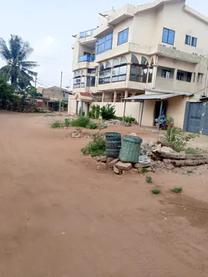 Terrain demi-lot en vente à Agoè Telessou – 17 millions FCFA — photo 2