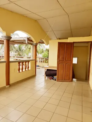Villa R+1 à vendre à Totsi derrière le CEG Totsi – 65 millions FCFA — photo 6