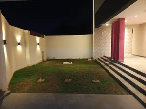 Vente d'une villa à Kégué, 6 chambres, 680 m², avec piscine et jardin – 330 millions FCFA — photo 2