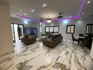 Location d'une villa à Entrepris de Union, 7 chambres, semi-meublée – à partir de 1 200 000 FCFA — photo 2