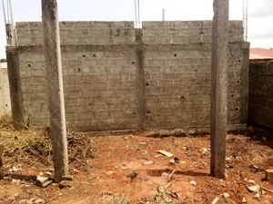 Maison inachevée sur dalle 3 chambres 300 m² en vente à Zanguéra Klémé Agokpanou – 25 millions FCFA — photo 5