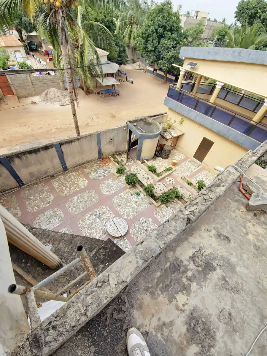 Terrain à vendre à Apessito Gbesets, à 1 km de la grande voie de Legbassito – 15 millions FCFA le lot