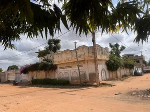 Vente d'une villa à Agbalépédo, angle de rue, 3 chambres + dépendance + 2 pièces, proche du goudron – 47 millions FCFA — photo 9