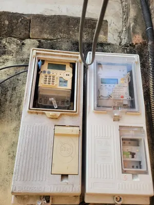 Vente d'une maison à Adidogomé Sagbado, 2 pièces, demi-lot – 18 500 000 FCFA à revoir — photo 3