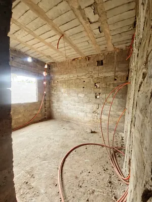 Vente d'une villa inachevée à Sogbossito Catholique, 4 chambres + 2 appartements, 1 lot 600 m², titre foncier – 90 millions FCFA — photo 21