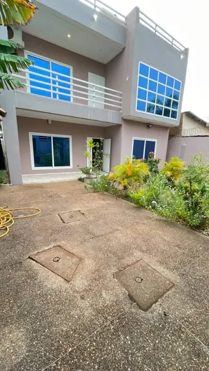 Villa 5 chambres en vente à Adidogomé Amadanhomé – 85 millions FCFA