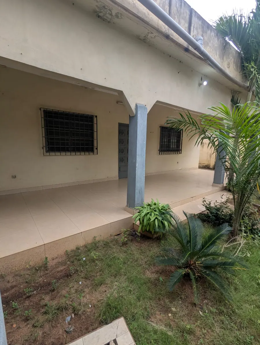 Maison en vente en angle de rue à Avedji – à partir de 60 millions FCFA
