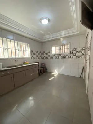 Villa duplex 10 chambres en location à Nukafu – 700 000 FCFA — photo 4
