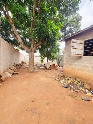 Terrain quart de lot clôturé à vendre à Agoé Légbassito – 7,5 millions FCFA — photo 4