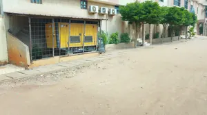 Hôtel opérationnel sur 2 lots à vendre à Agoè Assiyéyé Fiovi – 300 millions FCFA à débattre — photo 2