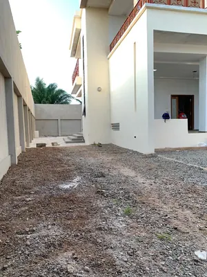 Villa duplex 10 pièces à vendre à Ségbé – 600 m² – 160 millions FCFA — photo 6