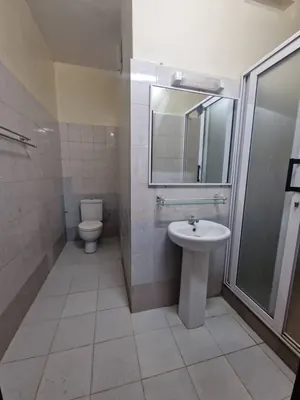Location d'une villa basse à Forever, 4 chambres, avec jardin et dépendances – 500 000 FCFA négociable — photo 7