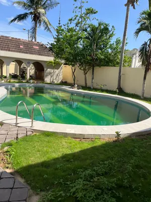 Villa basse avec piscine à louer à La Caisse – 1 600 000 FCFA — photo 2