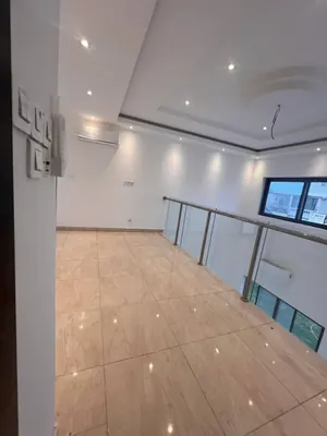 Location d'une villa à Baguida Batovi, duplex avec piscine, 5 chambres, jardin et garage – 1 700 000 FCFA/mois — photo 12