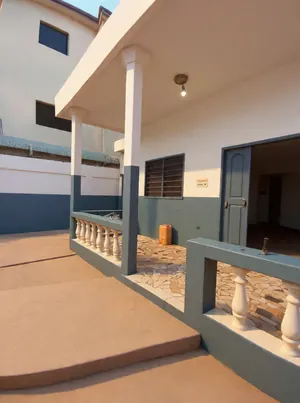 Mini villa 2 chambres de 150 m² en vente à Attiégou (Pharmacie Raouda), Lomé – 26 millions FCFA — photo 3