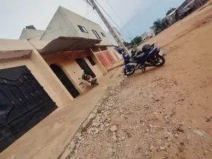 Maison 2 chambres sur demi-lot en vente à Adidogomé Lankouvi – 25 millions FCFA — photo 2