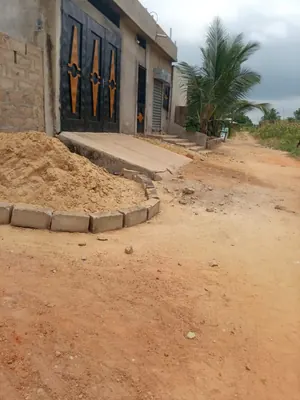 Terrain demi-lot clôturé en vente à Adétikopé – 5 millions FCFA — photo 4