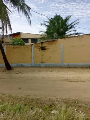 Vente d'une villa à Agbalepedo, 6 chambres, R+1 sur demi-lot, titre foncier – 125 millions FCFA — photo 13