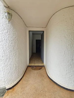 Vente d'une villa à Agoè Cacaveli, meublée avec piscine, 6 chambres sur 2 lots et demi – 350 millions FCFA — photo 10