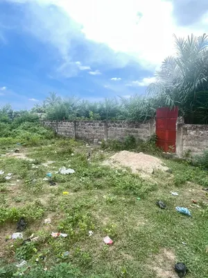 Vente de terrain à Adidogomé Sagbado, 8 lots clôturés, angle de rue – 23 millions FCFA le lot — photo 3