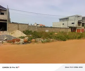 Terrain 900 m² en vente en bordure de goudron à Agoè Legbassito – 70 millions FCFA — photo 4