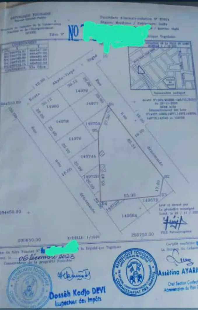 Terrain 4 lots à vendre à Sègbé Douane, proche du goudron – 35 millions FCFA le lot