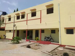 Villa R+2 8 pièces en vente à Djidjolé Antiganqué – 90 000 000 FCFA