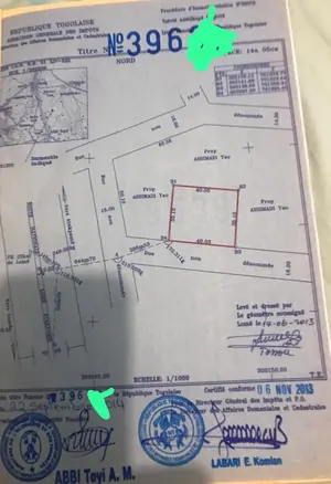 Terrain 1406 m² en vente à Adetikopé – 45 millions FCFA