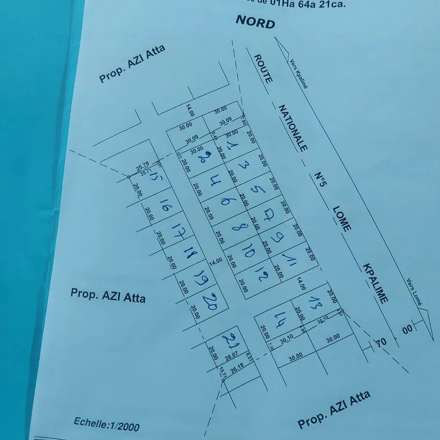 Vente de terrain après Tovégan, 6 lots en bloc, bord du goudron RN5 Lomé–Kpalimé – 3,5 millions FCFA le lot