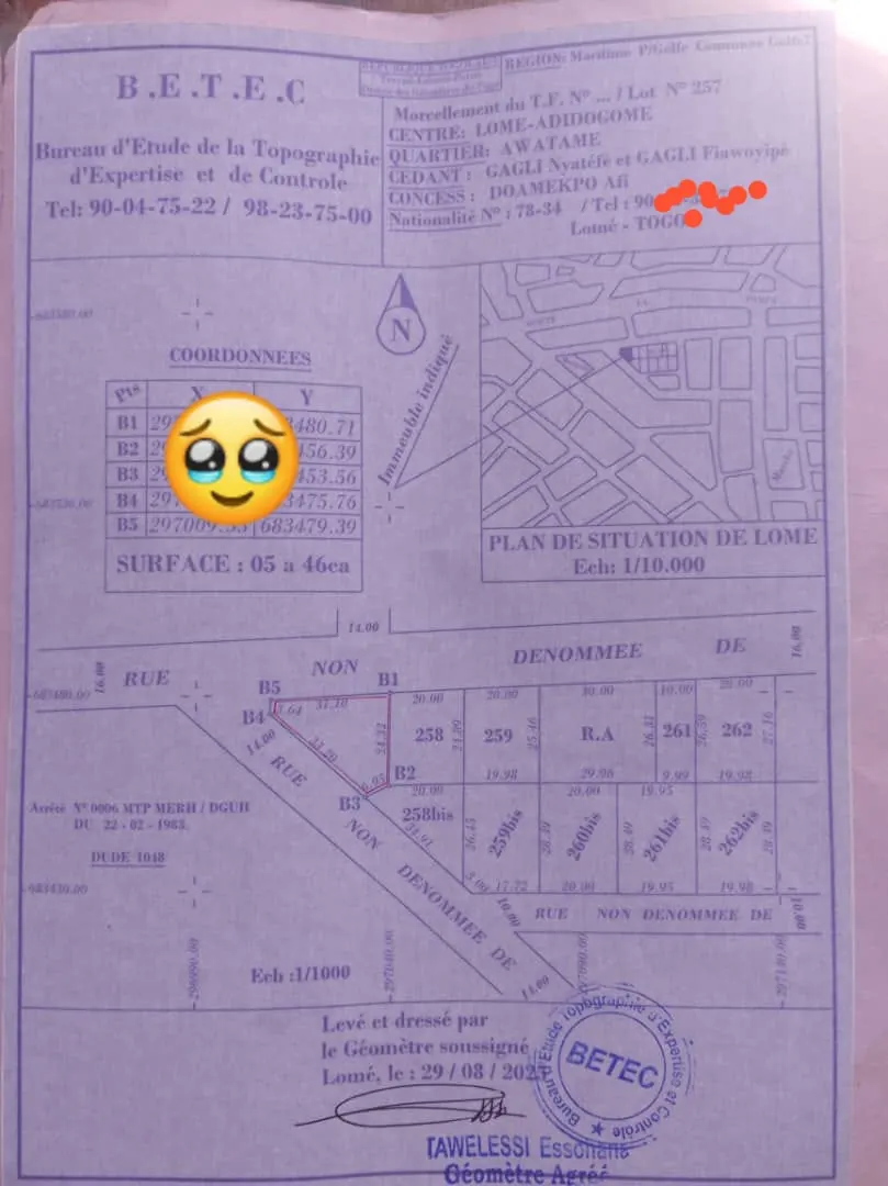 Maison en vente à Adidogomé Lampampa, angle de rue, à 500 m du goudron – 58 millions FCFA