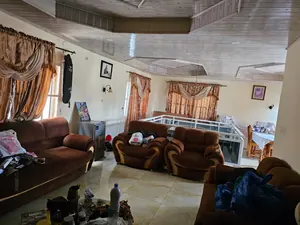 Villa duplex R+1 11 pièces en vente à Agoè Sogbossito Ahonkpè – 70 millions FCFA — photo 4