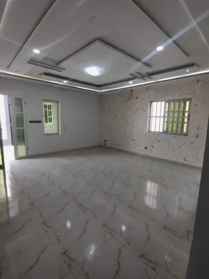 Villa 6 pièces à louer à Agbalepedo Cours Lumière – 600 000 FCFA