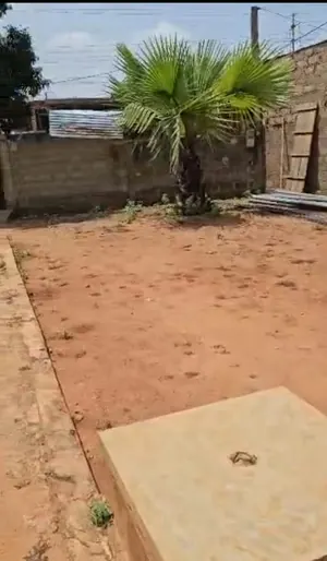 Terrain 1 lot avec construction en vente à Agoè Sogbossito, Somayaf – 35 millions FCFA — photo 3