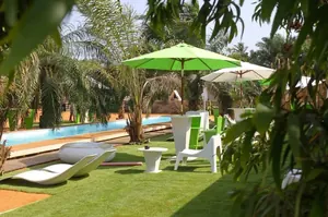 Vente d'un hôtel à Agbodrafo, 3 002 m², avec piscine – 360 millions FCFA — photo 3