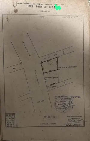 Terrain 1012 m² en vente en angle de rue sur le boulevard circulaire à Lomé – 1,5 milliard FCFA