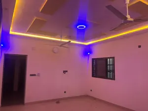 Vente ou location d'une villa à Ségbé, R+2, nouvelle construction – Vente : 50 millions FCFA | Location : 200 000 F/mois — photo 1