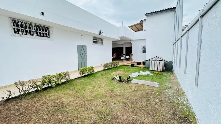Vente d'une villa à Forever – 100 000 000 FCFA