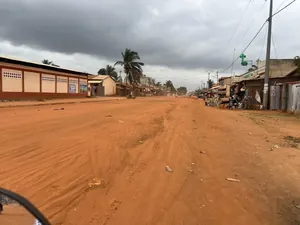 Vente d'un terrain à Sanguéra Klikamé, 2 lots et demi, 1501 m², titre foncier personnel – 55 millions FCFA — photo 6