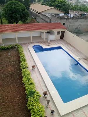 Villa duplex 6 chambres avec piscine et jardin en location à Togo 2000 – 1 600 000 FCFA/mois — photo 3