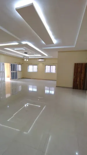 Villa basse 4 chambres à louer à la Caisse – Lomé – 1 400 000 FCFA — photo 2