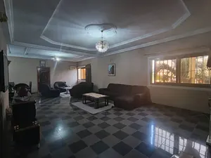 Villa R+2 9 chambres à louer à Avenou – 500 000 FCFA/mois — photo 4