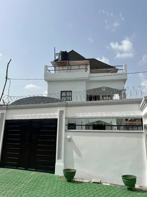 Villa 6 pièces à vendre à Zanguéra Klémé – 300 m² – 80 millions FCFA