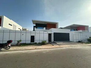 Villa 3 chambres de 509,70 m² à vendre à Cité Renaissance – 425 millions FCFA