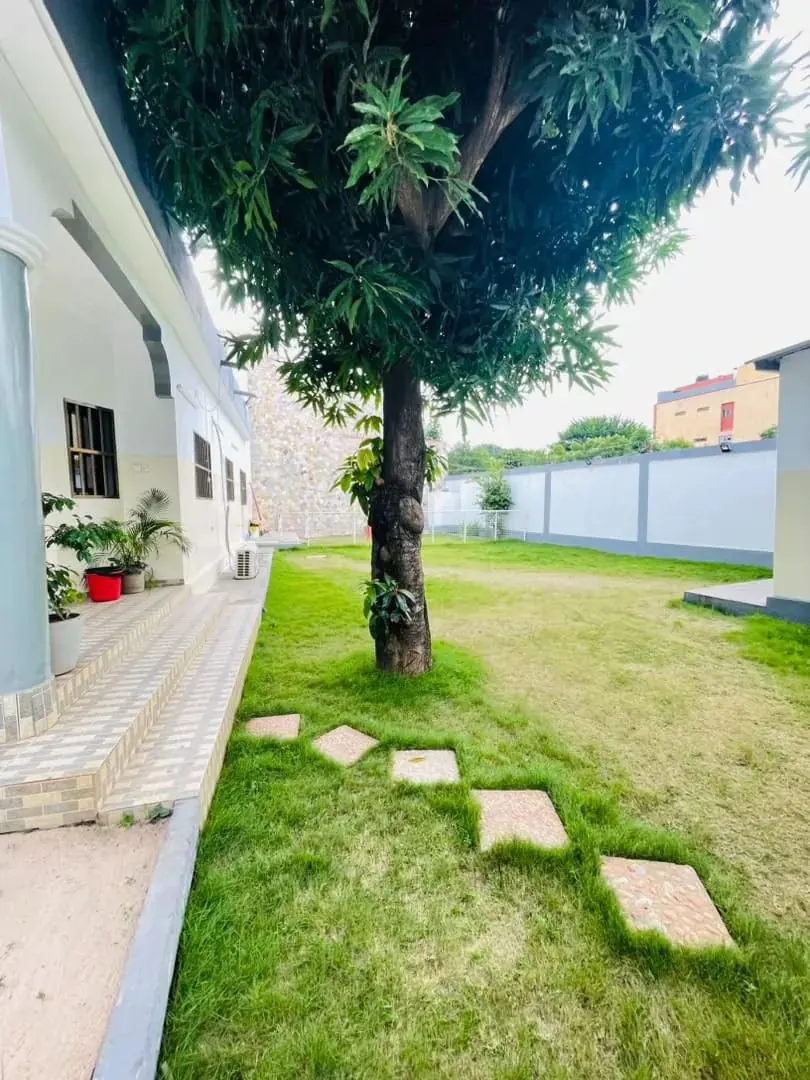 Villa meublée 3 chambres à louer à Hédzranawoé – 600 000 FCFA