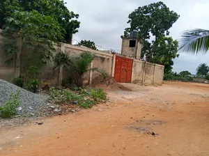 Villa 3 chambres sur 377 m² en vente à Adidogomé Apédokoé – 30 millions FCFA — photo 4