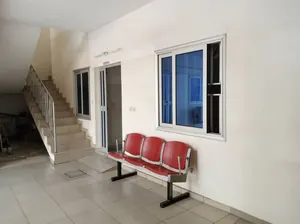 Vente d'une clinique à Hédzranawoé, sur 1 lot (600 m²), à 800 m du goudron – à partir de 250 millions FCFA — photo 32